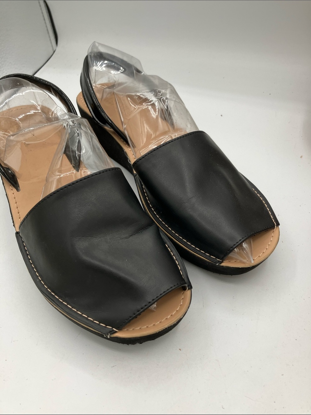 Kenneth Cole Reaction Black Open-Toe Slide Sandals